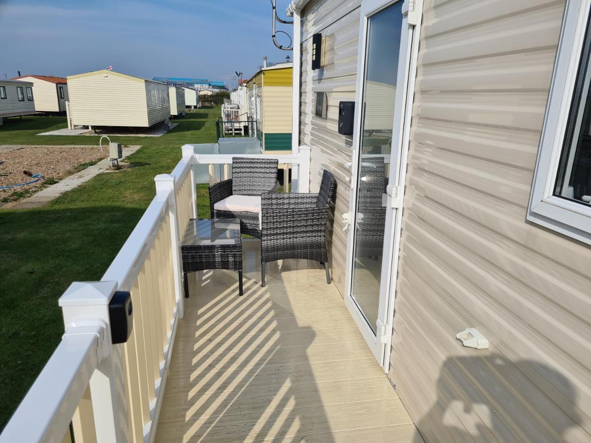 8 Berth Eastgate Fantasy Island Apartment Ingoldmells Bagian luar foto