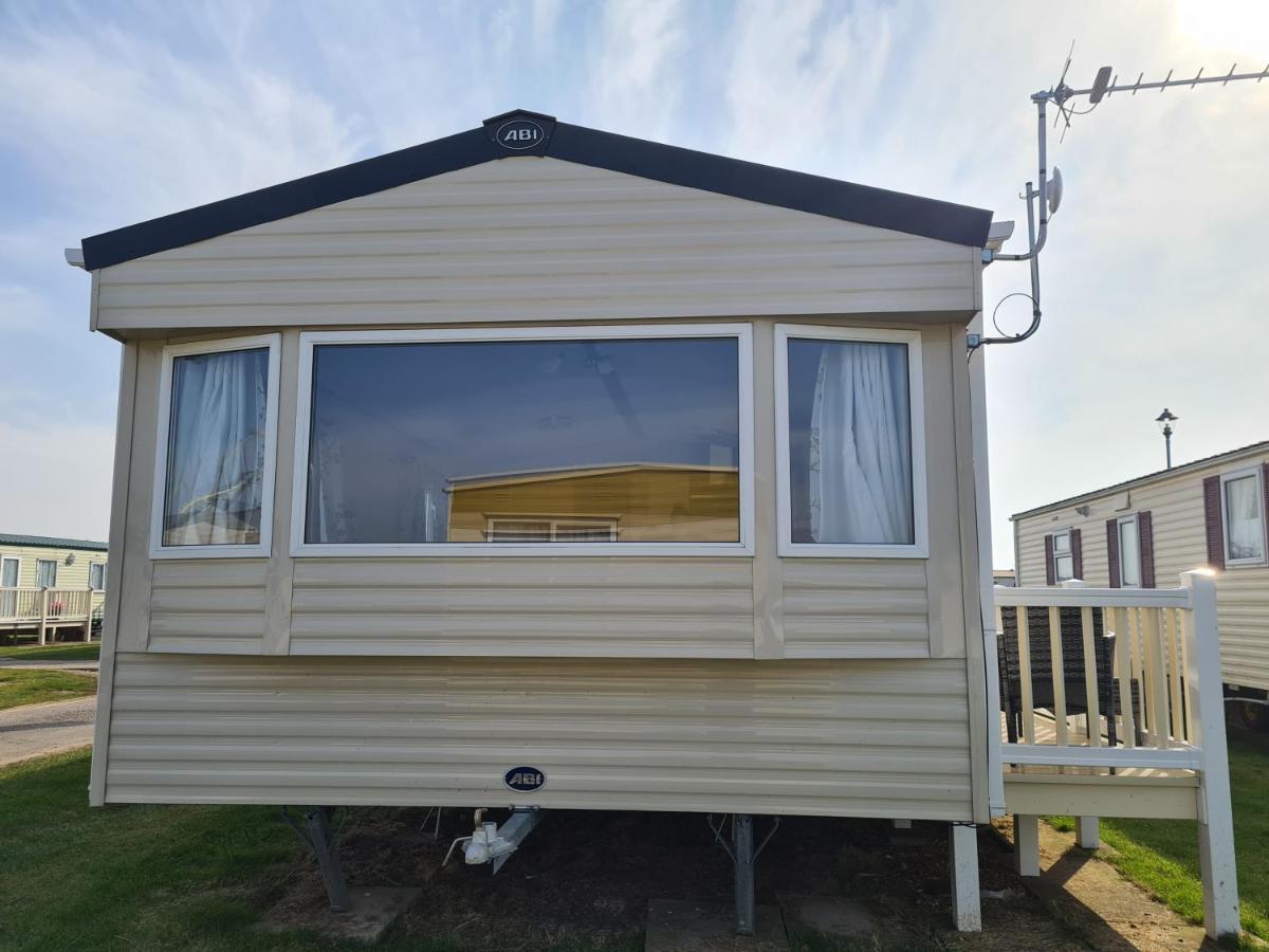 8 Berth Eastgate Fantasy Island Apartment Ingoldmells Bagian luar foto