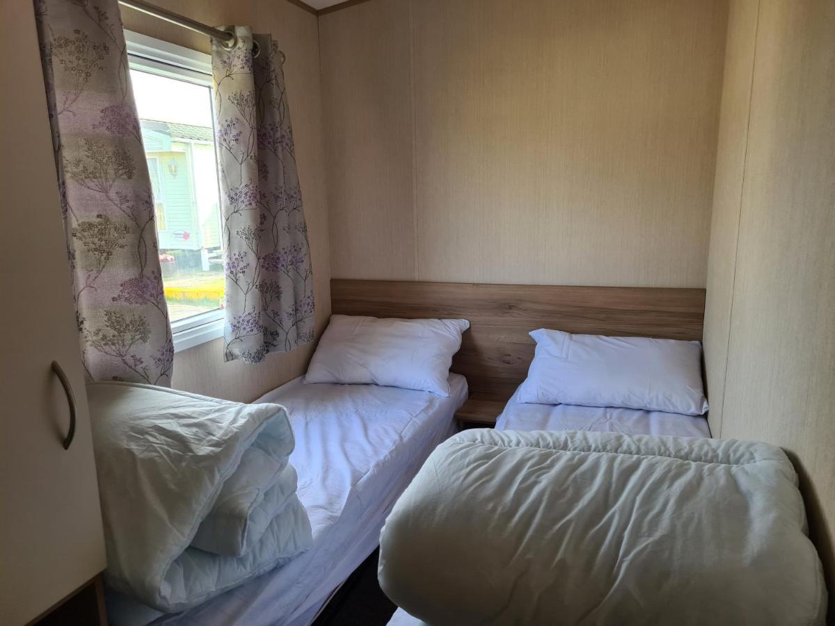 8 Berth Eastgate Fantasy Island Apartment Ingoldmells Bagian luar foto